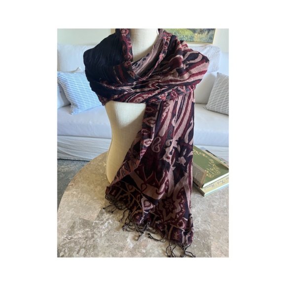 Lucky Peace Love Fringed Boho Hippie shawl Wrap Scarf 100% Wool - Picture 3 of 11